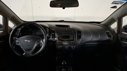 Kia Forte 2.0 L