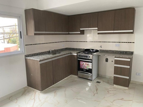 Imagen 6 de 18 de Departamento De 2 Ambientes C/ Balcon En Venta - Moron Centro