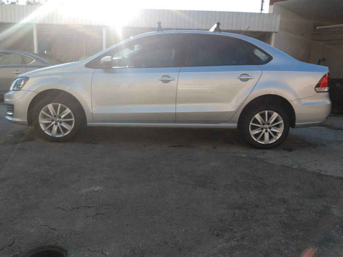 Imagen 8 de 15 de Volkswagen Vento 2020 4p Comfortline L4/1.6 Man