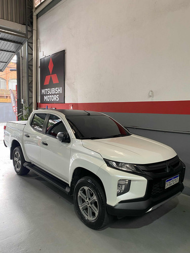 Mitsubishi L200 2.4 Triton Sport Hpe Cab. Dupla 4x4 Aut. 4p 6 marchas