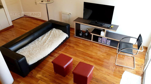 Imagen 3 de 17 de Departamento 2 Ambientes En Venta - Olivos-vias/maipu