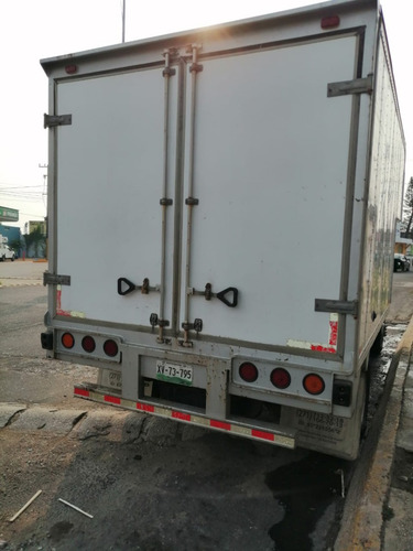 Imagen 4 de 14 de Crhysler Ram4000