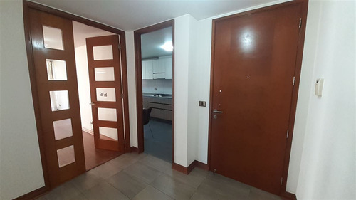 Departamento En Arriendo De 3 Dorm. En Las Condes