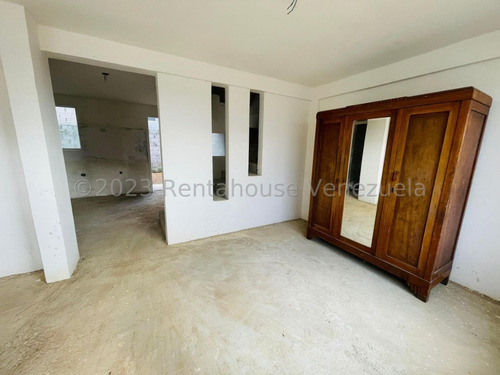 Imagen 23 de 30 de Casa En Venta En La Piedad Norte Cabudare Lara ++23-19030 */m.e.c - R-a-h N° +0-4-2-4- 5.5.6. 5.7. 5.9 *--**