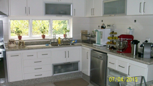 Imagem 10 de 15 de Sobrado Alto Padrao 350m. Jardim França. 4 Dormit. 3 Suites Sendo 1 Master.pscina. 06 Vagas - Bl968