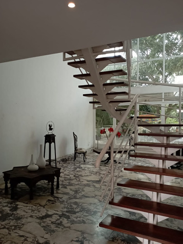 Venta Quinta En La Urb. Bosque De La Lagunita. El Hatillo. Milthonhouse53