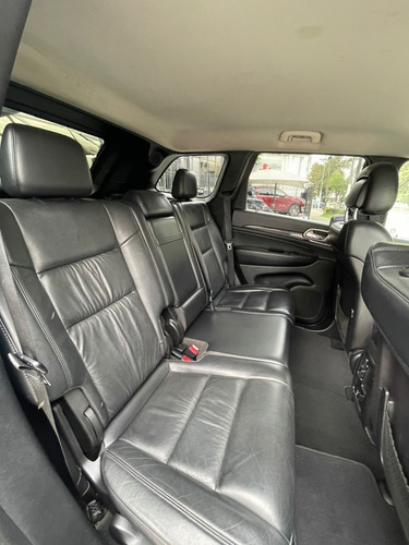 Jeep Grand Cherokee Laredo V6 4x2 At