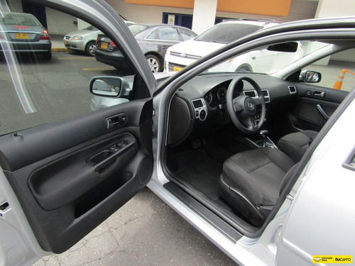Volkswagen Jetta 2.0 Trendline