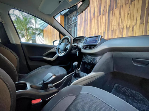 Peugeot 2008 1.6 Allure