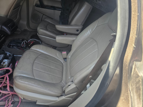 Vendo Esta Biuck Enclave Para Partes