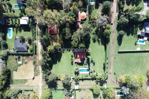 Imagen 1 de 30 de Casa Quinta En Venta - Colectora Acceso Oeste - Francisco Álvarez - Moreno, G.b.a. Zona Oeste