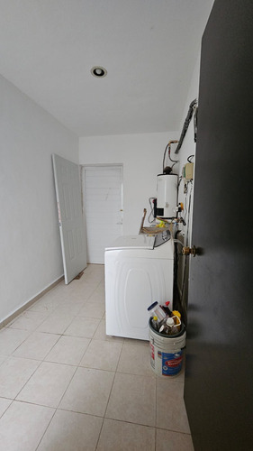 Casa En Sodzil Norte A Unas Cuadras De Las Oficinas Tren Maya