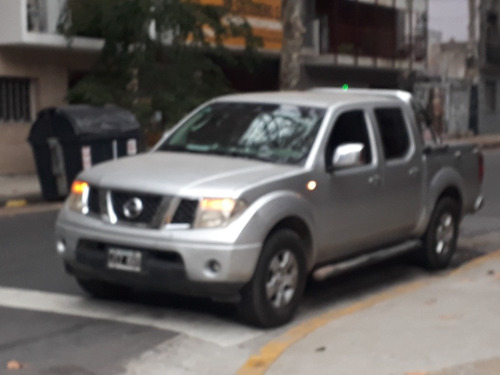Nissan Frontier 2010 2.5 Le Cab Doble 4x4 Tap. Cuero