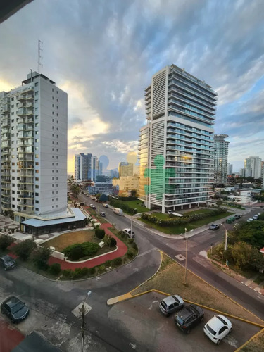 Oportunidad En Torre Del Plata Ii, Playa Brava, 1 Dormitorio En Venta Punta Del Este - Ref : Eqp5168