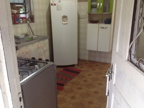 Casa 2 Quartos Caraguatatuba - Sp - Travessao - Caz110