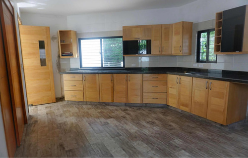 Imagen 13 de 14 de Casa En Venta En Cacicazgos