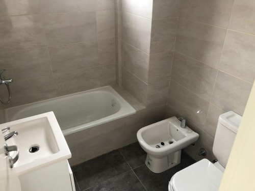 Imagen 8 de 11 de Departamento En Venta En Muñiz
