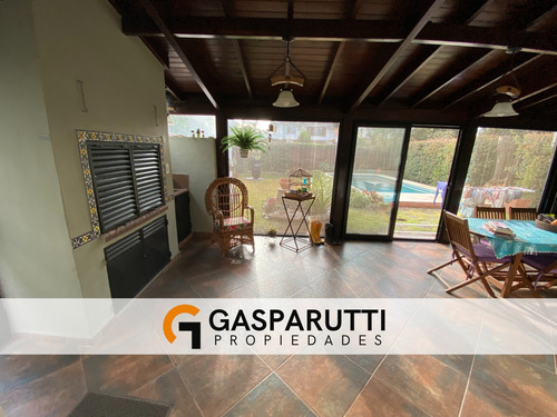 Casa En Venta En Aranjuez Country Club, 4 Dorm. Con Pileta!