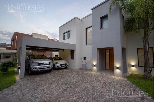Imagen 2 de 19 de Casa En Alquiler - San Agustin