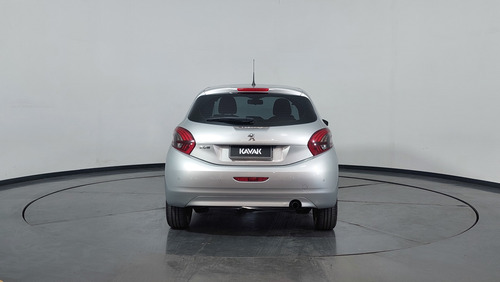 Peugeot 208 1.6 Feline Tiptronic