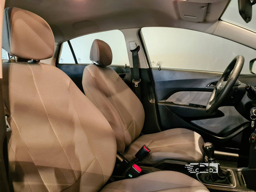 Imagem 5 de 15 de Hyundai Hb20s 1.0 Comfort Plus 12v Flex 4p Manual