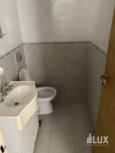 Imagen 13 de 30 de Departamento Venta Dos Dormitorios Excelente Ubicación - Balcarce Y Catamarca