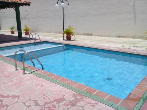 Imagen 8 de 10 de Piscinas: Construcción, Mantenimiento, Químicos Y Equipos