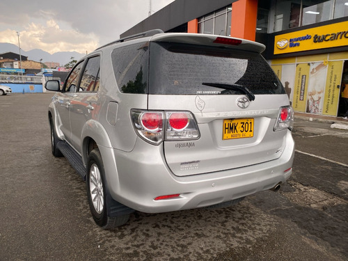 Toyota Fortuner 2.7l 4x2