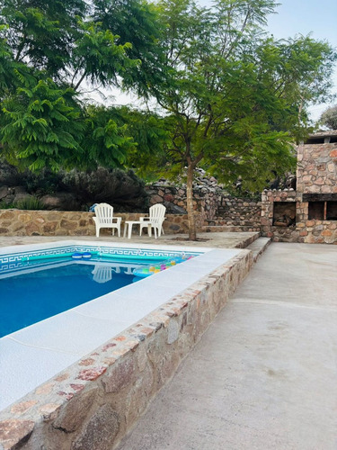 Venta Casa 2d Pileta Vistas El Vergel Rio Ceballos