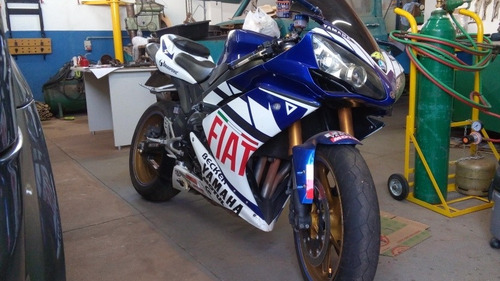 Yamaha R1