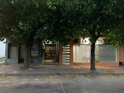 Casa En Venta. Centro Pando