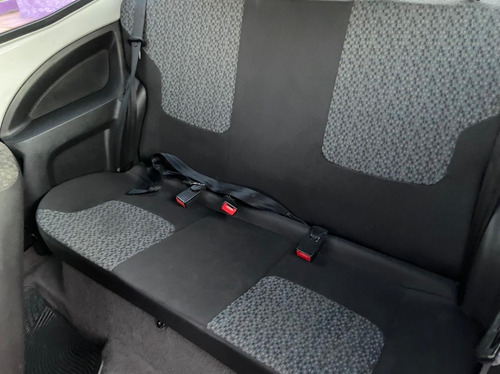Imagen 10 de 14 de Ford Ka 2013 1.0 Fly Viral 63cv