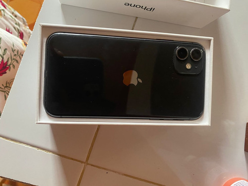 Apple iPhone 11 (128 Gb) - Negro De Uso (Usado)