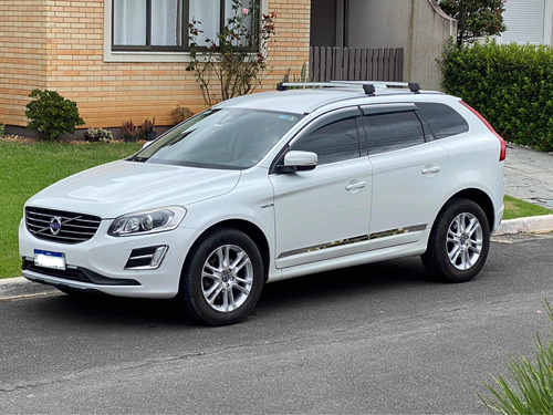 Volvo XC60 2.0 T5 Dynamic Drive-e 5p