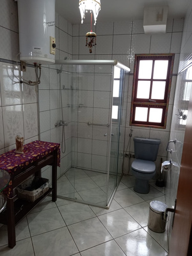 Casa Amplia De 3 Dormitorios,2 Baños 