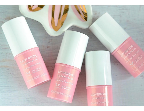 Imagen 5 de 6 de Iluminador En Barra Covergirl Larga Duracion 7gm