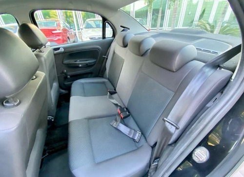 Imagem 6 de 6 de Volkswagen Voyage 2019 1.6 Msi Total Flex 4p