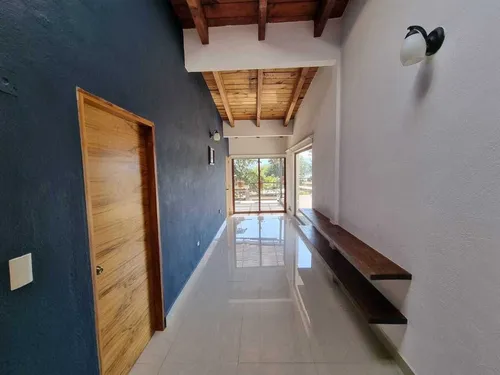 Casa Con Amplias Terrazas Y Jacuzzi En Venta