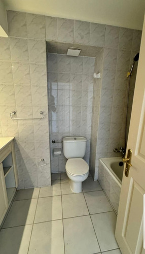 Arriendo Con Opción De Compra, Depto. Viña Del Mar. 4d 3b E