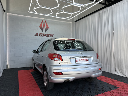 Peugeot 207 Compact 1.4 5p Xractive
