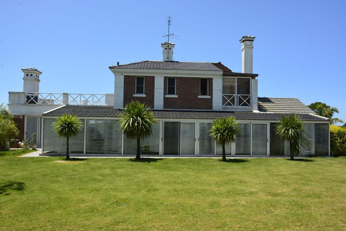 Casa En Barrio Cerrado - Countries - Carrasco -