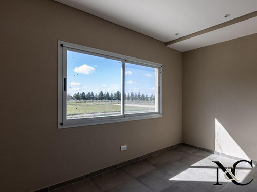 Imagen 10 de 17 de Ph En Venta En Condominios Fincas La Serena