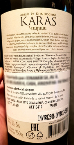 Vino Armenio Karas Areni & Khndoghni 2018 (valle De Ararat)