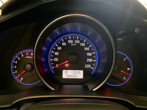 Imagem 10 de 14 de Honda Fit 1.5 Lx 2016