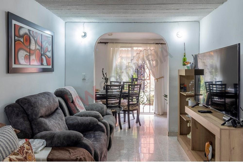 Casa Esquinera En Venta En Villa Del Sol