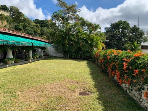 Imagen 1 de 12 de Casa En Venta En Prados Del Este 21-11818 Caro Fermoso 0424-2083128