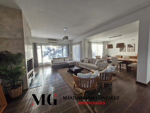 Casa En Venta, 7 Ambientes - Barrio Privado El Metejón - Cañ