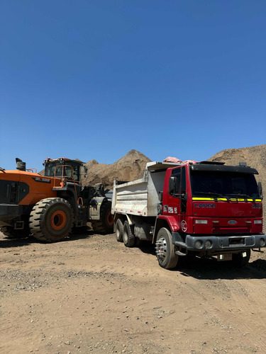 Se Realizan Retiros De Escombros Y Movimientos De Tierra.