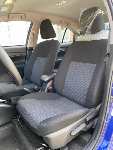 Imagen 9 de 12 de Toyota Yaris E