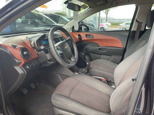 Imagen 9 de 15 de Chevrolet Sonic 2016 4p Lt L4/1.6 Man